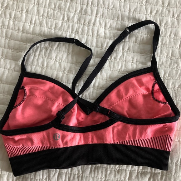 Lululemon bra - Picture 1 of 2